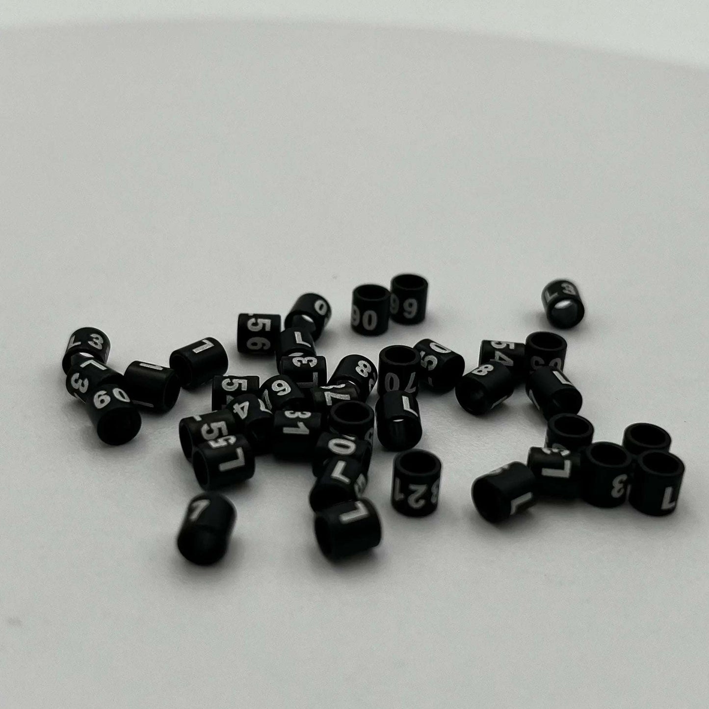 AviTag™ 25PCS Black 3.0mm ID Bird Leg Rings — Closed Aluminum Bands with Unique ID Numbers for Newborn Birds